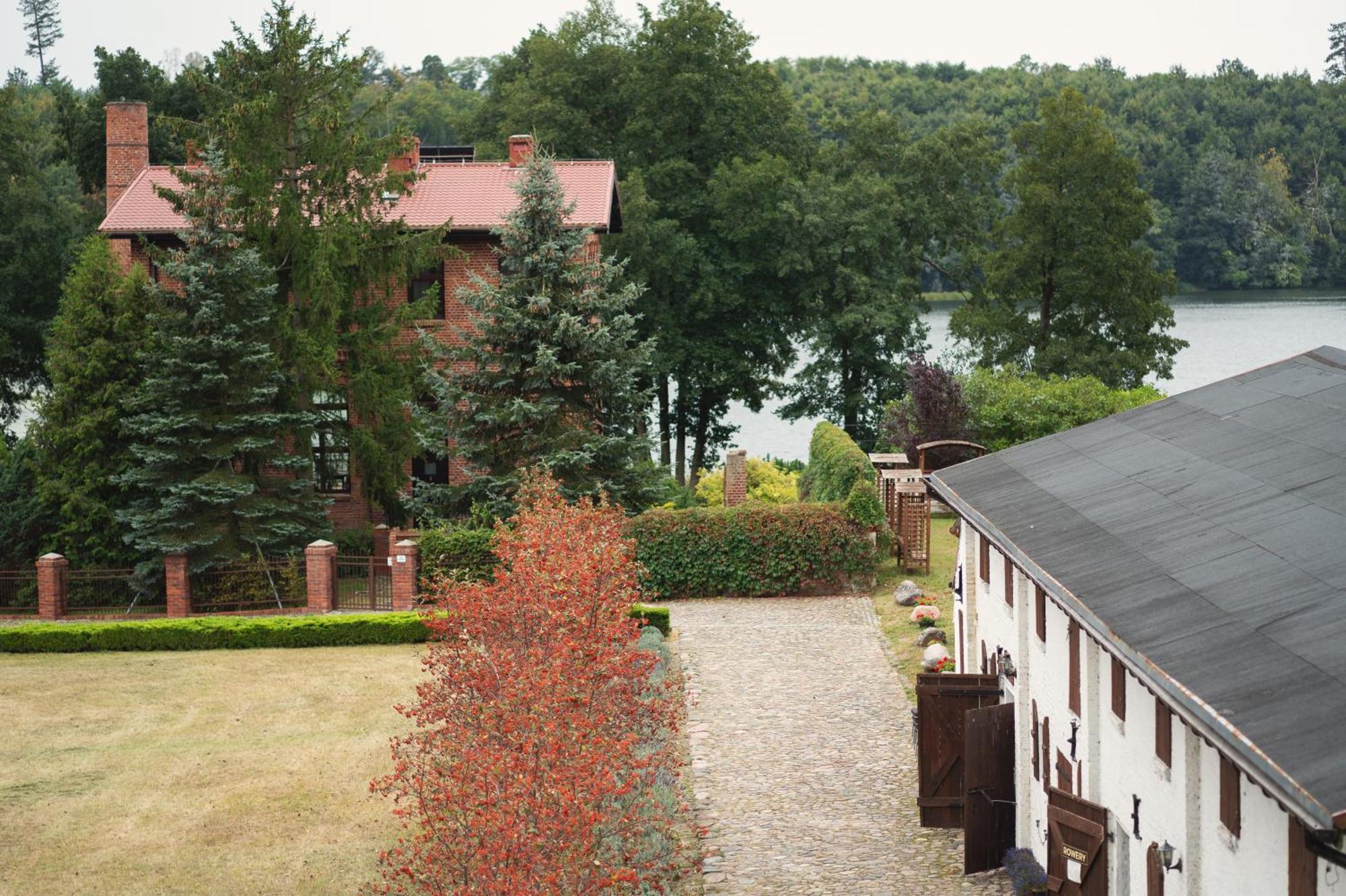 Stary Mlyn Strzeszyn Hotel Lubowo  Exterior photo